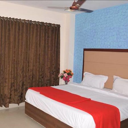 Hotel Templecity Dreamz Inn มทุราย ภายนอก รูปภาพ