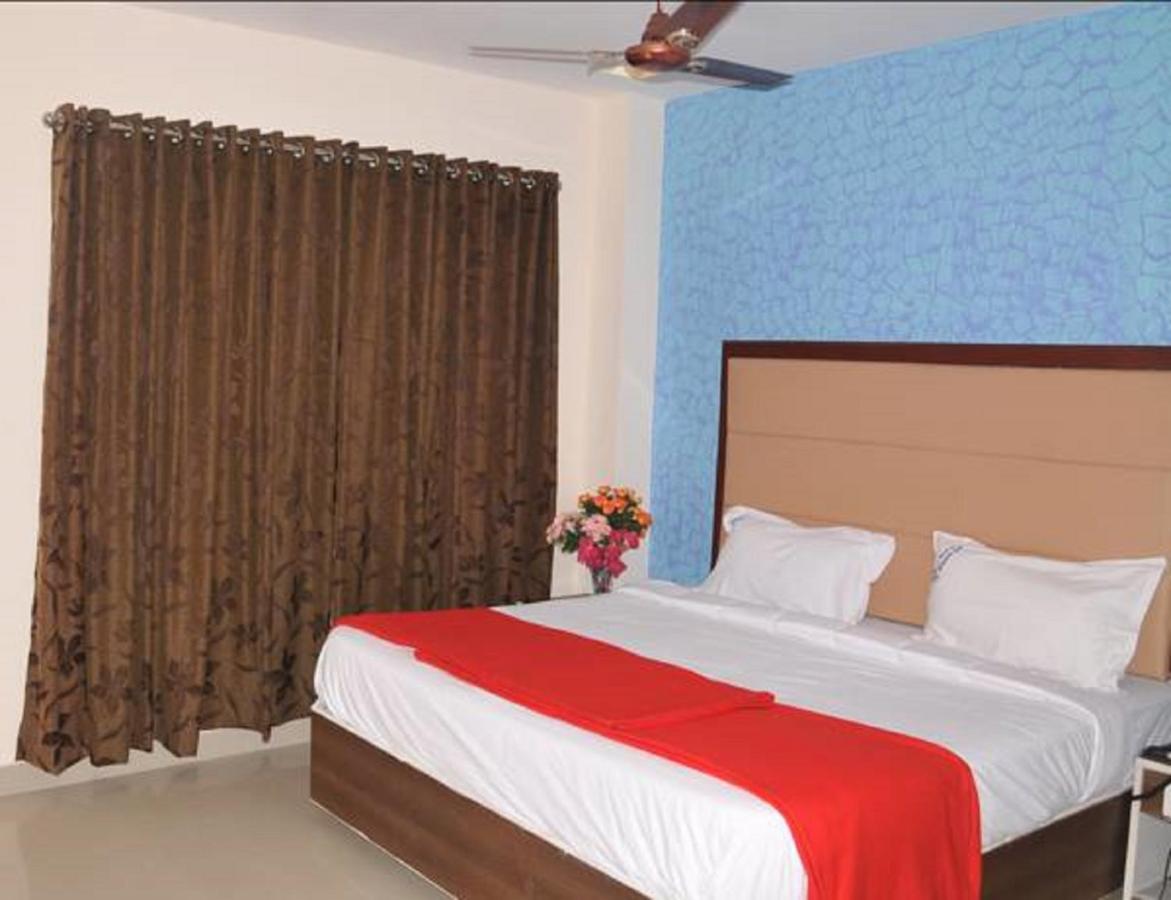 Hotel Templecity Dreamz Inn มทุราย ภายนอก รูปภาพ